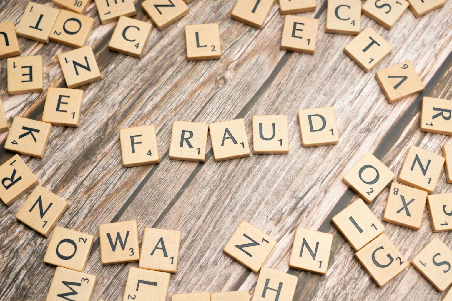Ilustrasi Fraud. (Sumber: Unsplash/ Markus Winkler)