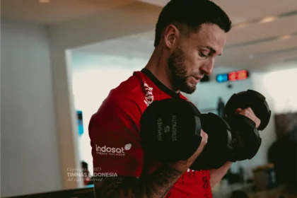 Gelandang Persib Bandung, Marc Klok