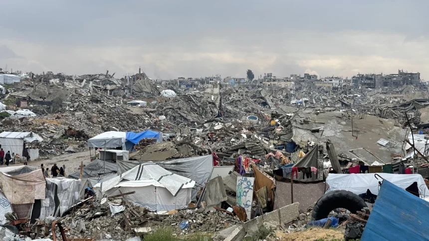 Muslim di Jalur Gaza menjalankan ibadah puasa Ramadan