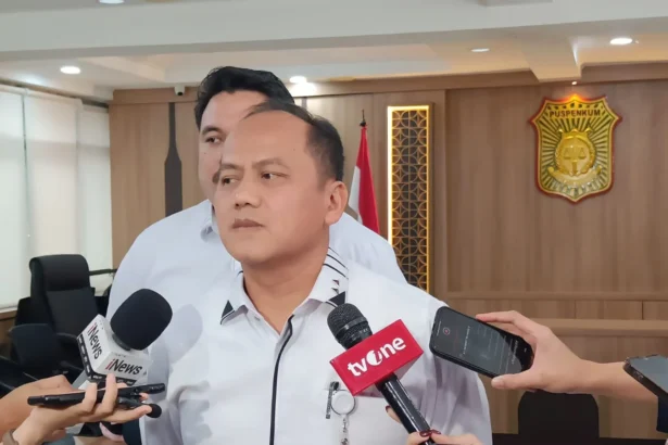 Kapuspenkum Kejagung, Anang Supriatna