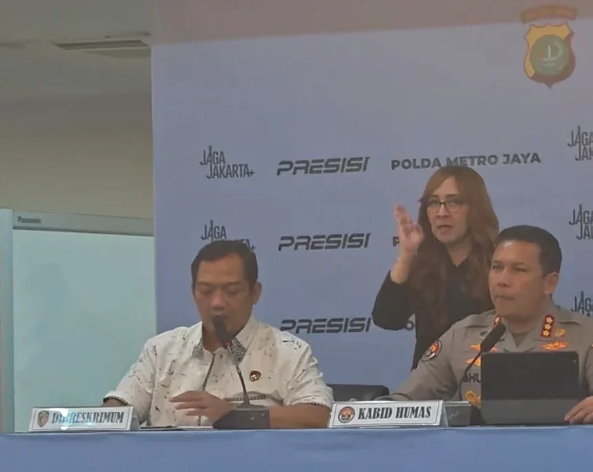 Dirkrim Polda Metro Jaya, Kombes Pol Iman Imanuddin mengakui pihaknya memeriksa Presiden ke-7 Joko Widodo di Polresta Surakarta.