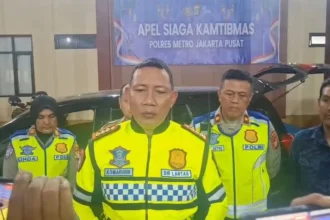 Dirlantas Polda Metro Jaya, Kombes Pol Komarudin menjelaskan kronologi sopir mobil calya nekat lawan arah di kawasan Gunung Sahari.