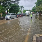 Genangan di Daan Mogot, Jakarta Barat. (Foto: X/@tmcpoldametro)