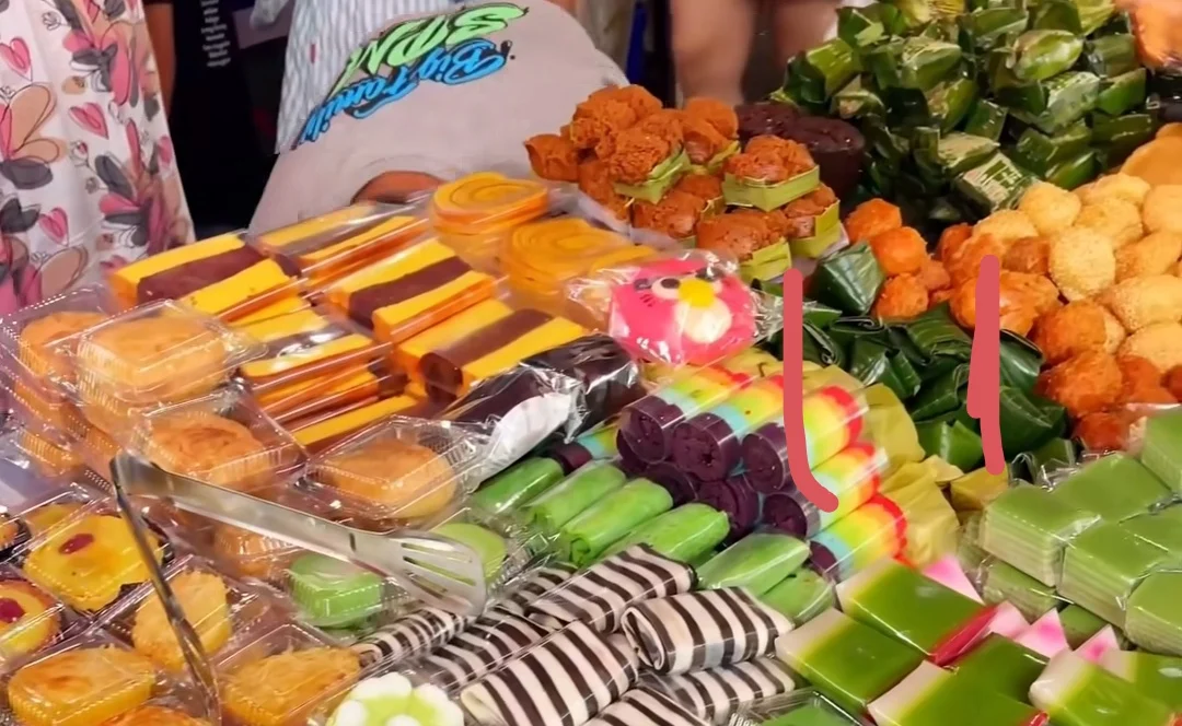 Berbagai hidangan berbuka puasa