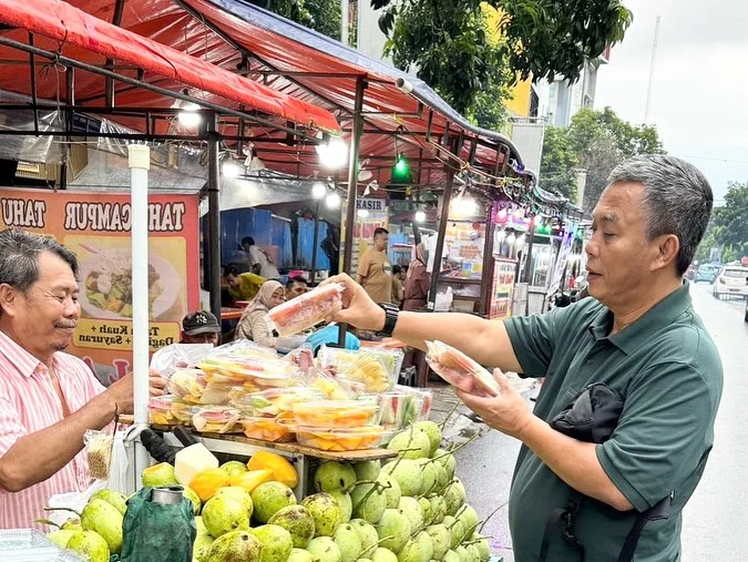 Pedagang yang ada di Jalan H. Agus Salim atau yang dikenal dengan Jalan Sabang, Jakarta Pusat