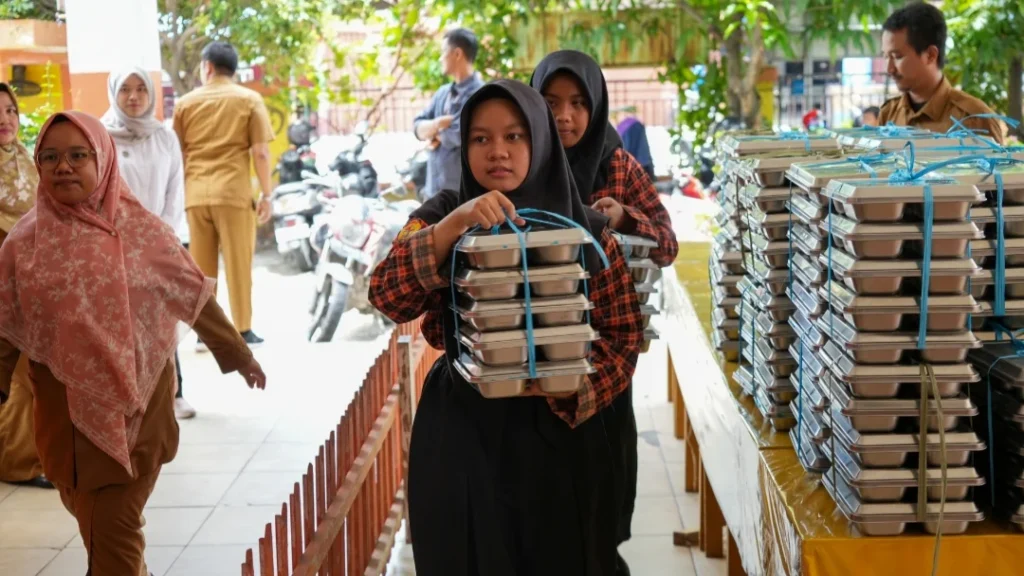 Paket Bundling MBG Saat Libur Lebaran. (Sumber: Dok. Biro Hukum dan Humas BGN)