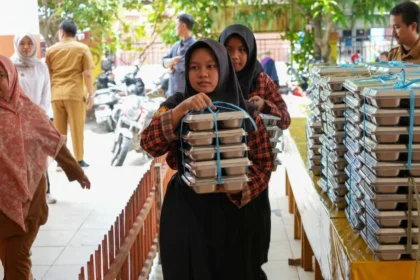 Paket Bundling MBG Saat Libur Lebaran. (Sumber: Dok. Biro Hukum dan Humas BGN)