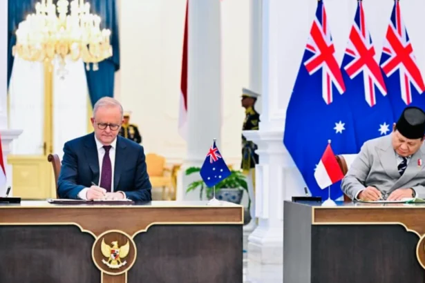Presiden RI Prabowo Subianto bersama Perdana Menteri Australia Anthony Albanese