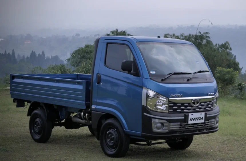 Penampakan Mobil Pick-up TATA Intra V20 & V20AC asal India. (Sumber: Dok. Tatamotors)