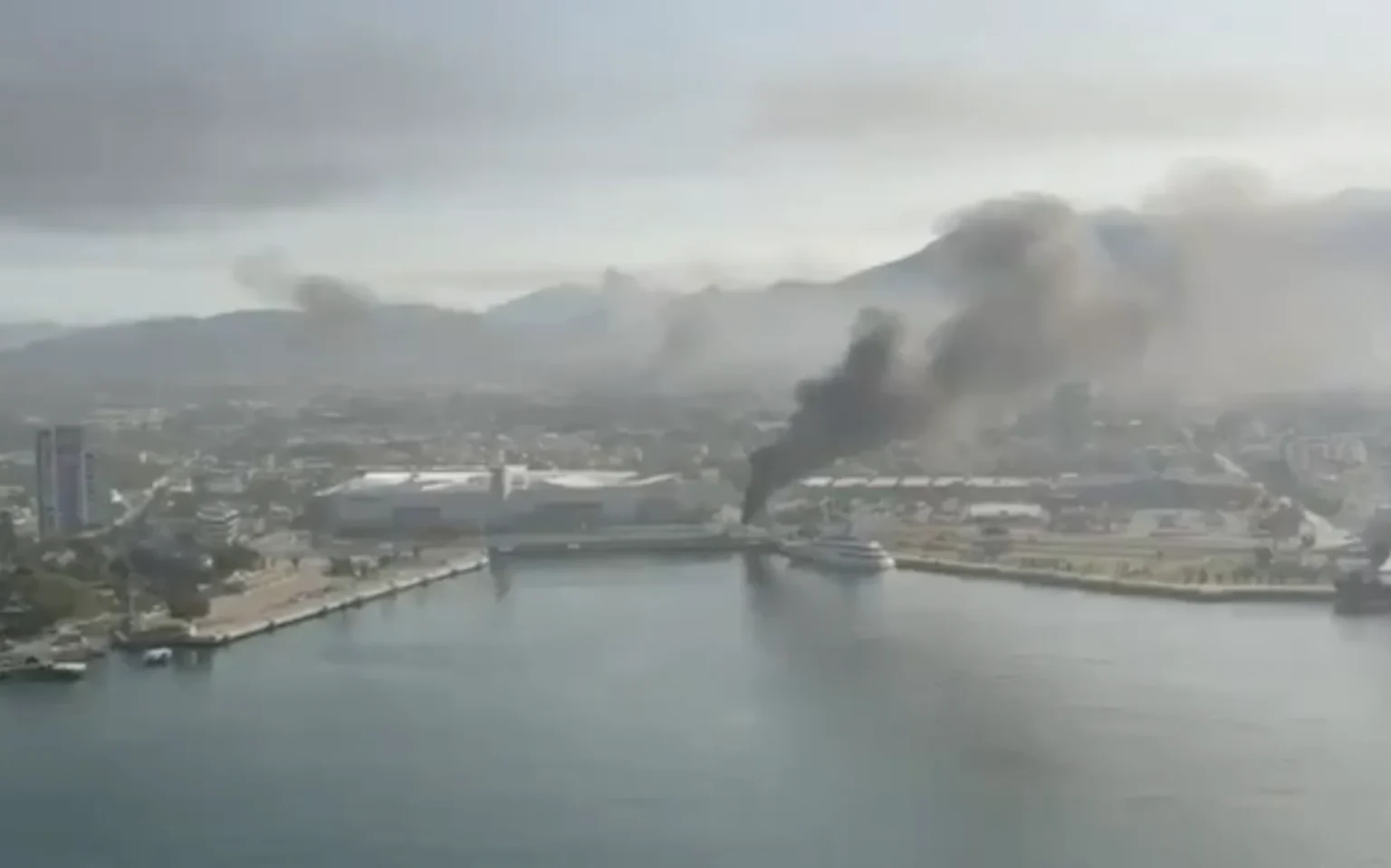 Penampakan Kota Jalisco, Meksiko saat kerusuhan usai bos kartel tewas ditembak.