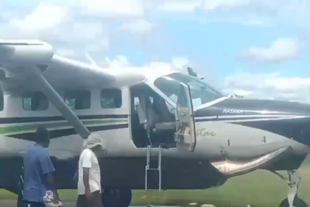 Pesawat Smart Air yang ditembaki OTK di Papua.