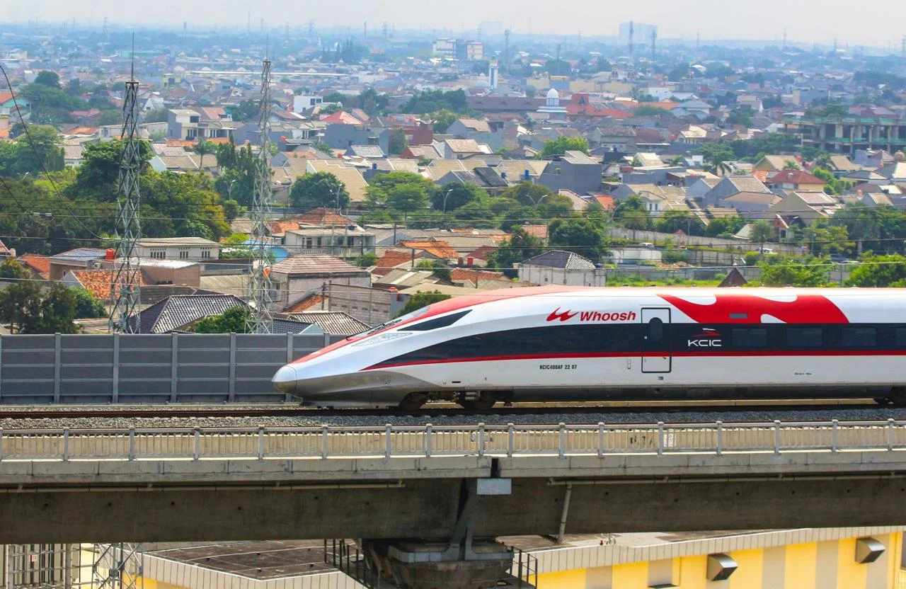 Kereta Cepat Jakarta-Bandung atau Whoosh. (Sumber: KCIC)