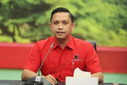 Ketua DPP PDI Perjuangan Bidang Hukum dan Advokasi Ronny Talapessy