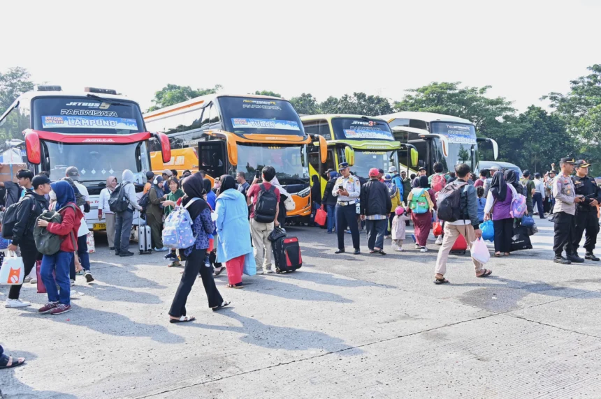 Moda transportasi darat angkutan lebaran