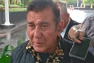 Ketum Ormas PP, Japto Soerjosoemarno selesai diperiksa KPK kasus korupsi gratifikasi metrik ton di lingkungan Pemkab Kukar.