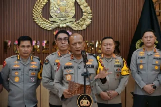 Kapolda Jatim, Irjen Pol Nanang Avianto memastikan tidak ada korban jiwa pasca ledakan di masjid Raya Pesona Jember (Foto: Humas Polda Jatim)