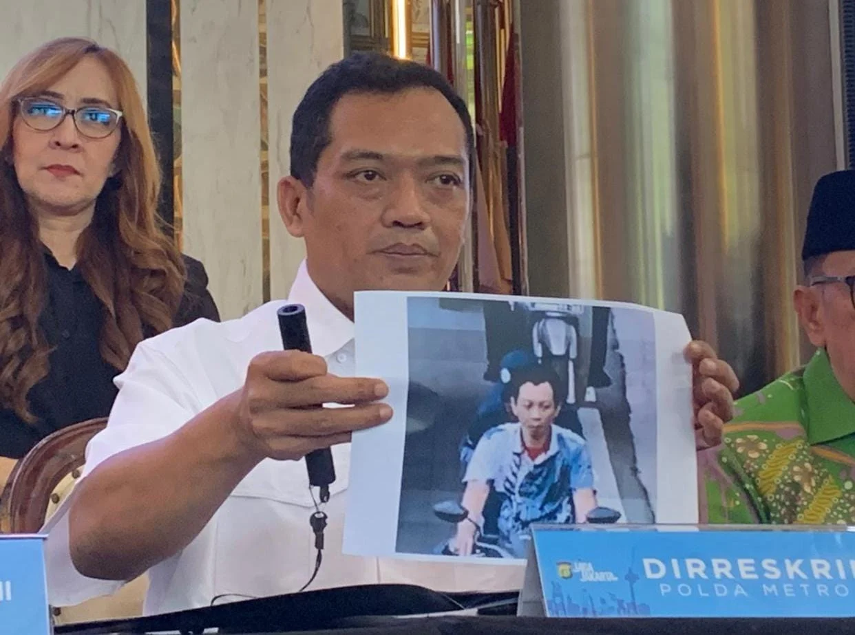 Polda Metro Jaya rilis wajah pelaku eksekutor penyiram air keras terhadap Wakil Koordinator Kontras, Andrie Yunus.