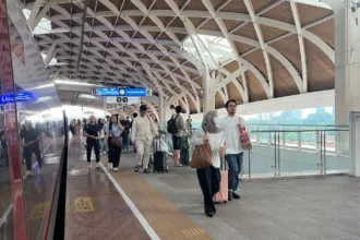 KCIC mencatat terjadi lonjakan pembelian tiket kereta Whoosh pada H+2 Lebaran 2026