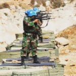 Satgas Indobatt XXIII-L Kontingan Garuda UNIFIL Latihan Menembak. (Sumber: IG @indobatt23_l)