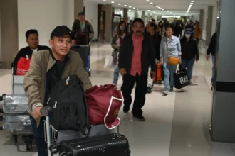 32 WNI dari Iran telah tiba dengan selamat di Bandara Internasional Soekarno-Hatta, Tangerang, Banten.