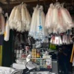 Pedagang plastik di kawasan Jagakarsa, Jakarta Selatan.