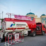 Truk Tangki Minyak Pertamina pembawa BBM Pertamax Series. (Sumber: Dok. Pertamina)