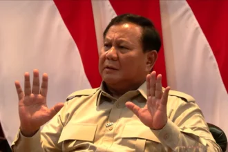 Presiden Prabowo mengadakan pertemuan dengan beberapa pimpinan media massa dan pakar bidang di Hambalang