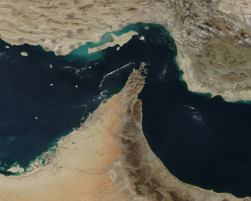 Citra satelit Selat Hormuz