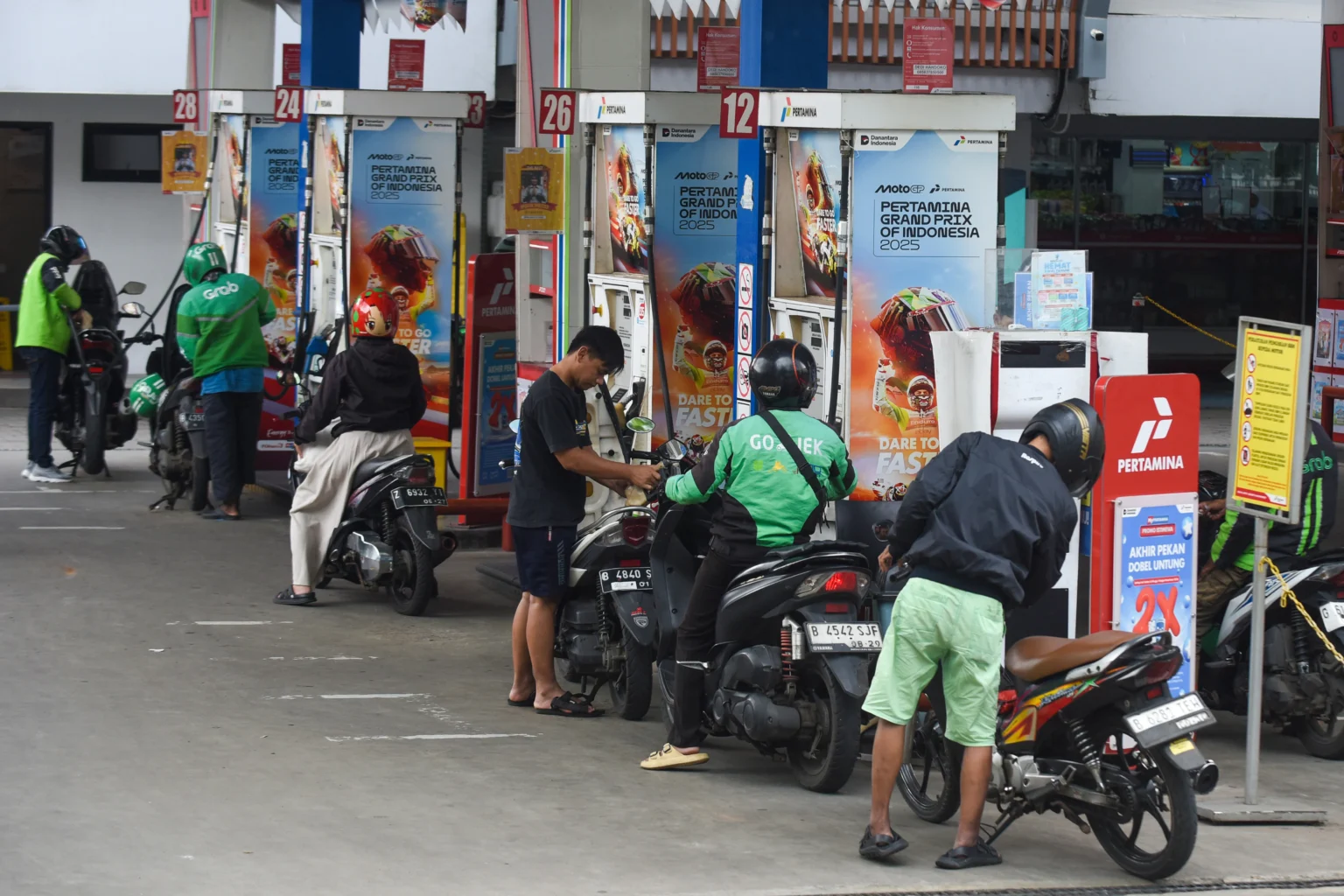 Ilustrasi Distribusi BBM dan Kepercayaan Publik