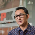 Juru Bicara KPK Budi Prasetyo menyampaikan keterangan kepada wartawan di Gedung Merah Putih KPK, Jakarta.