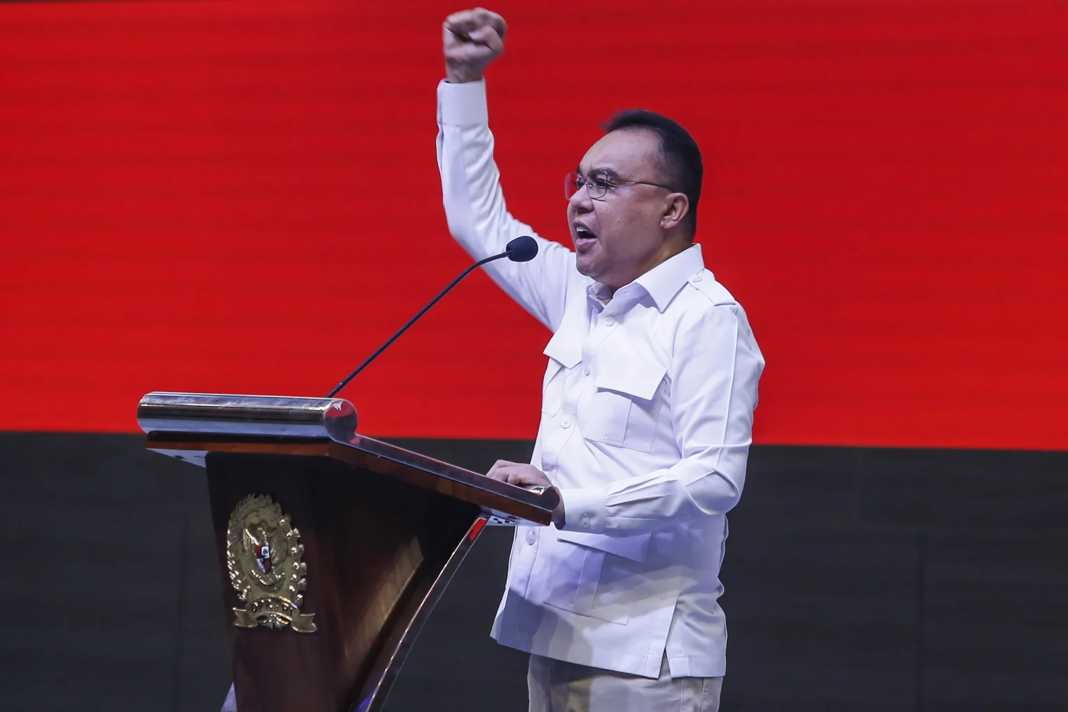 Ketua Harian Partai Gerindra Sufmi Dasco Ahmad menyampaikan sambutan saat peringatan HUT ke-18 Partai Gerindra di Kompleks Parlemen, Senayan, Jakarta.