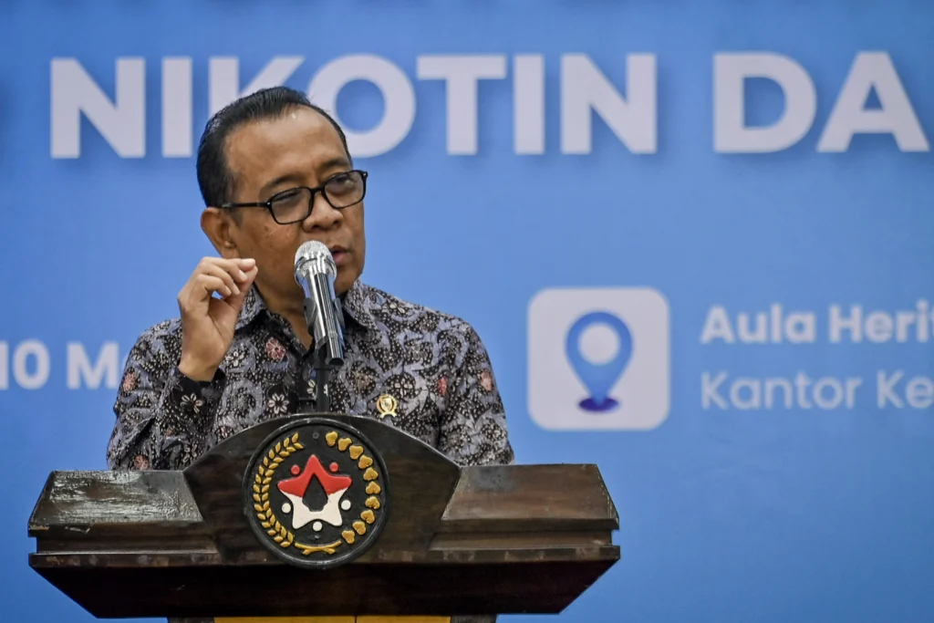 Menteri Koordinator (Menko) Pembangunan Manusia dan Kebudayaan (PMK) Pratikno.