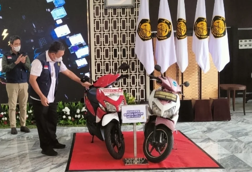 Parade Konversi Motor Listrik. (Sumber: KemenESDM)