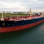 Ilustrasi kapal tanker pembawa bahan bakar minyak (BBM). (Sumber: Unsplash/Georg Eiermann)