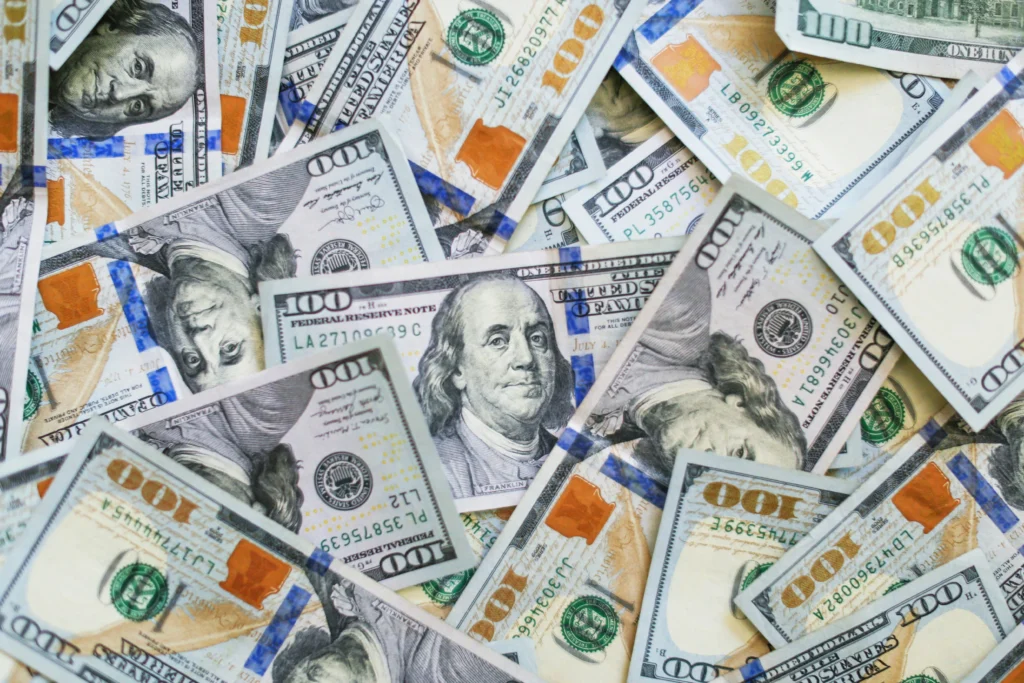 Dolar AS. (Sumber: Unsplash/ Giorgio Trovato)