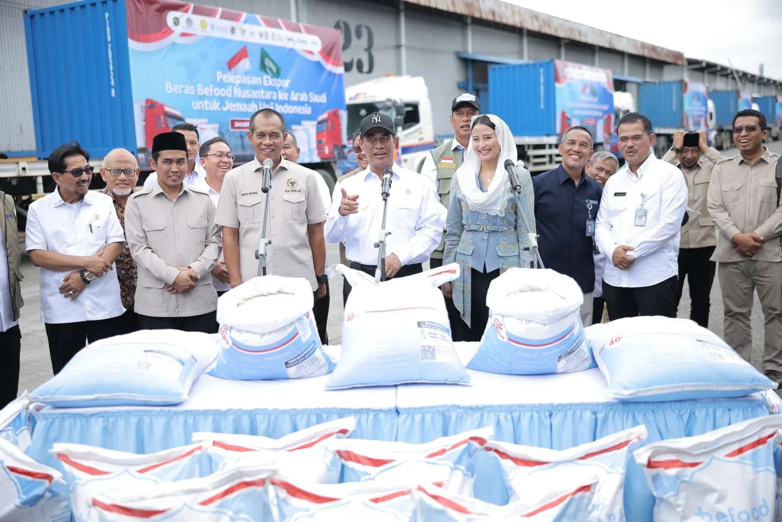 Menteri Pertanian Andi Amran Sulaiman melepas ekspor beras ke Arab Saudi