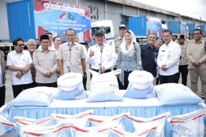 Menteri Pertanian Andi Amran Sulaiman melepas ekspor beras ke Arab Saudi