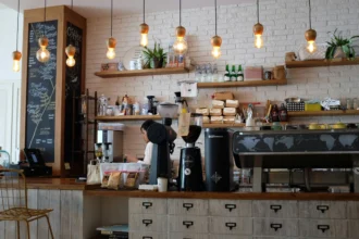 Ilustrasi UMKM Coffee Shop. (Sumber: Unsplash/Nafinia Putra)
