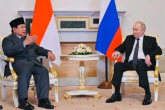 Presiden Prabowo Subianto bertemu dengan Presiden Rusia, Vladimir Putin, di Istana Kremlin, Moskow (Sumber foto: setneg.go.id)