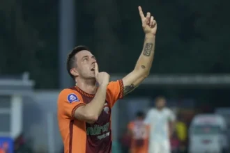 Selebrasi pemain Borneo FC usai mencetak gol