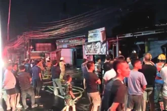 Situasi kebakaran di Pulo Gadung