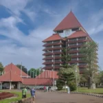 Gambar salah satu gedung kampus UI