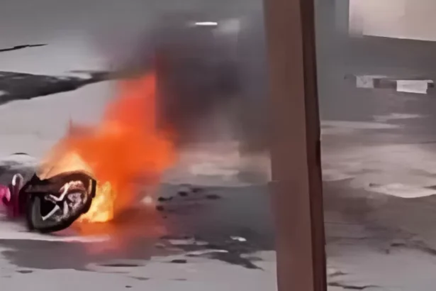 Motor terbakar di depan SPBU Semarang