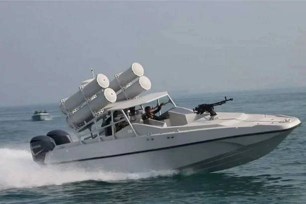 Gunboat Iran yang menjaga kedaulatan di Selat Hormuz. (Sumber: Iranian media)