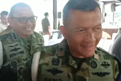 Wakil Komandan Puspom (Wadanpuspom) TNI, Marsekal Pertama TNI, Bambang Suseno saat konferensi pers kasus penyelewengan bahan bakar minyak (BBM) dan gas elpiji.