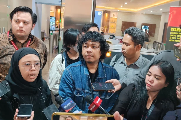Koordinator Komisi Untuk Orang Hilang dan Korban Tindak Kekerasan (KontraS), Dimas Bagus Arya
