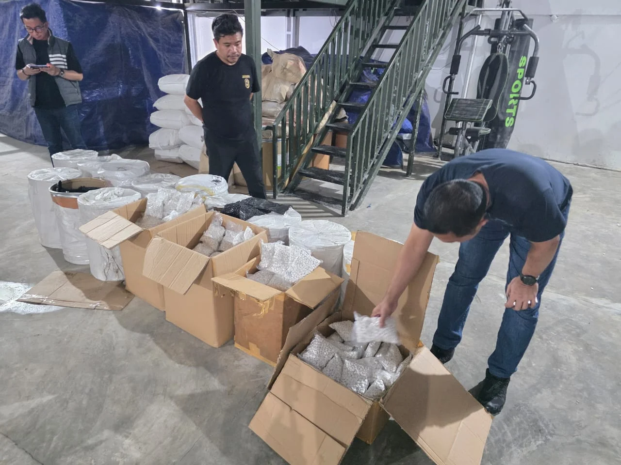 Penampakan pabrik narkotika jenis Zenith di Semarang