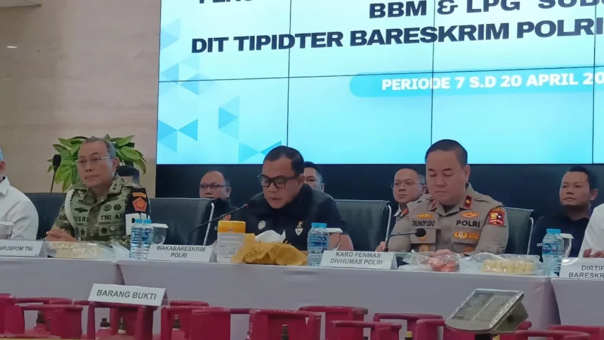 Wakabareskrim Mabes Polri, Irjen Pol Nunung Syaifuddin mengatakan negara mengalami kerugian Rp243 miliar atas kasus penyalahgunaan BBM dan LPG Bersubsidi yang diungkap dalam waktu 13 hari.