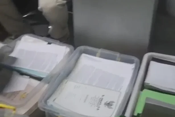 Penampakan dokumen aset milik Zarof di perusahaan bayangan yang disita oleh penyidik Kejagung