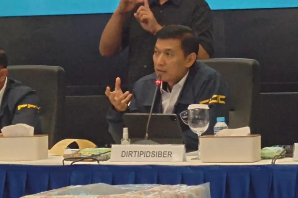 DirtipidSiber Bareskrim Mabes Polri, Brigjen Pol Himawan Bayu Aji.